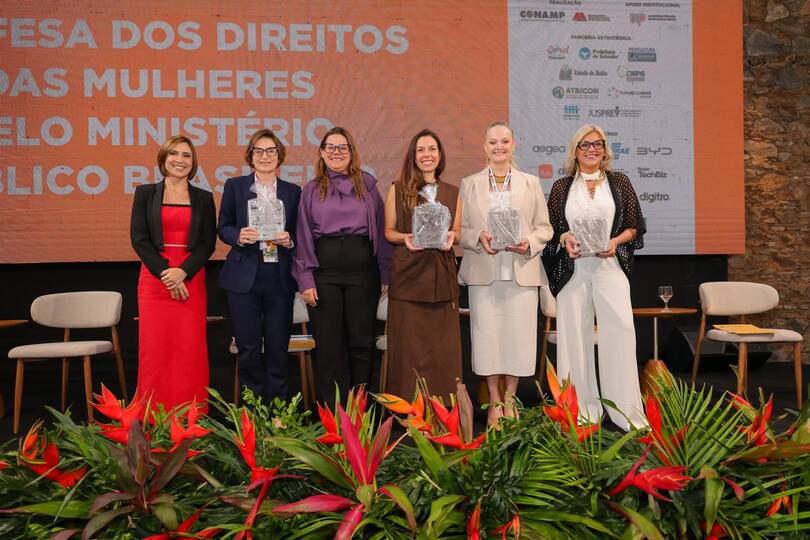 Dra. Juliana Maximiano Hoff atua como secretária do painel “A Defesa dos Direitos das Mulheres pelo Ministério Público Brasileiro” no 3º Congresso CONAMP MULHER